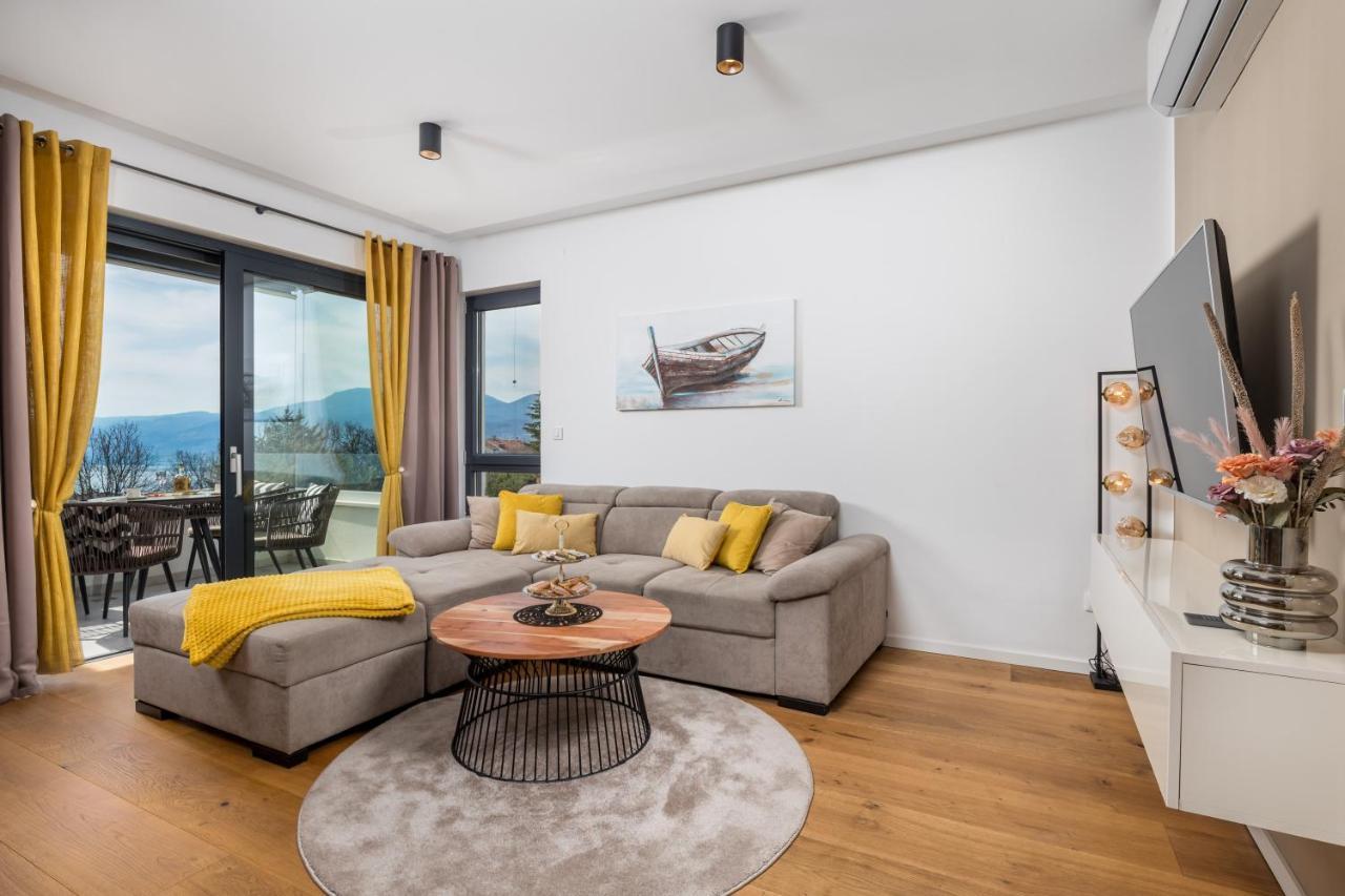 Apartment Top View With Balcony And Private Parking Ριέκα Εξωτερικό φωτογραφία