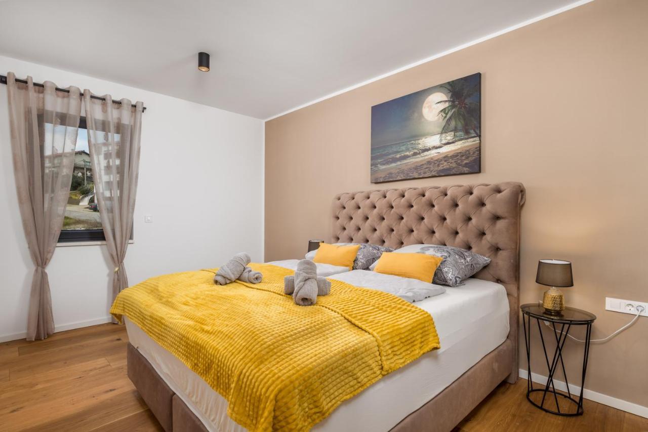 Apartment Top View With Balcony And Private Parking Ριέκα Εξωτερικό φωτογραφία