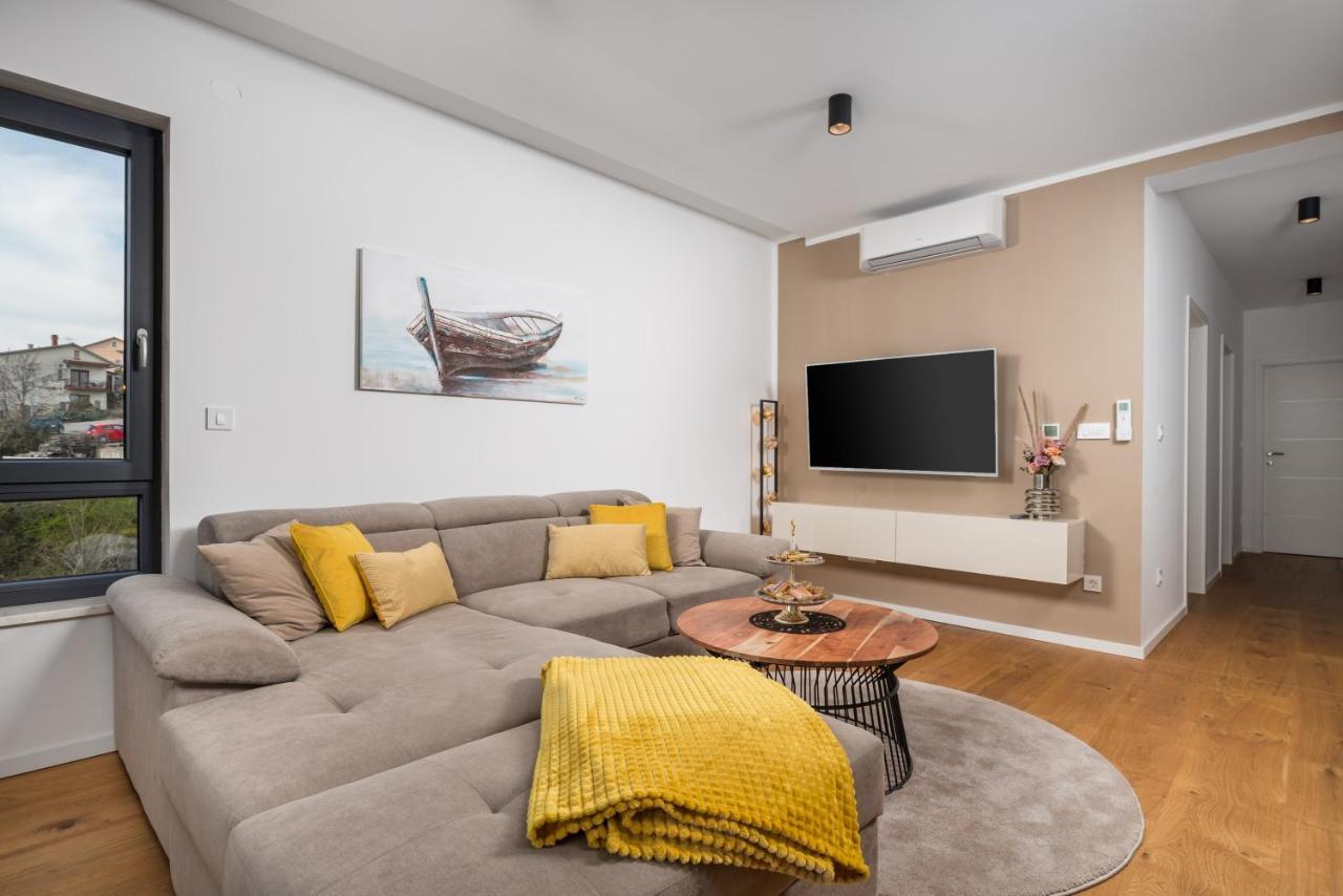 Apartment Top View With Balcony And Private Parking Ριέκα Εξωτερικό φωτογραφία